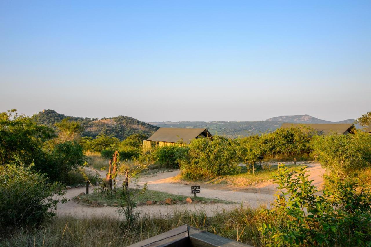 Ndhula Luxury Tented Lodge White River Exterior photo